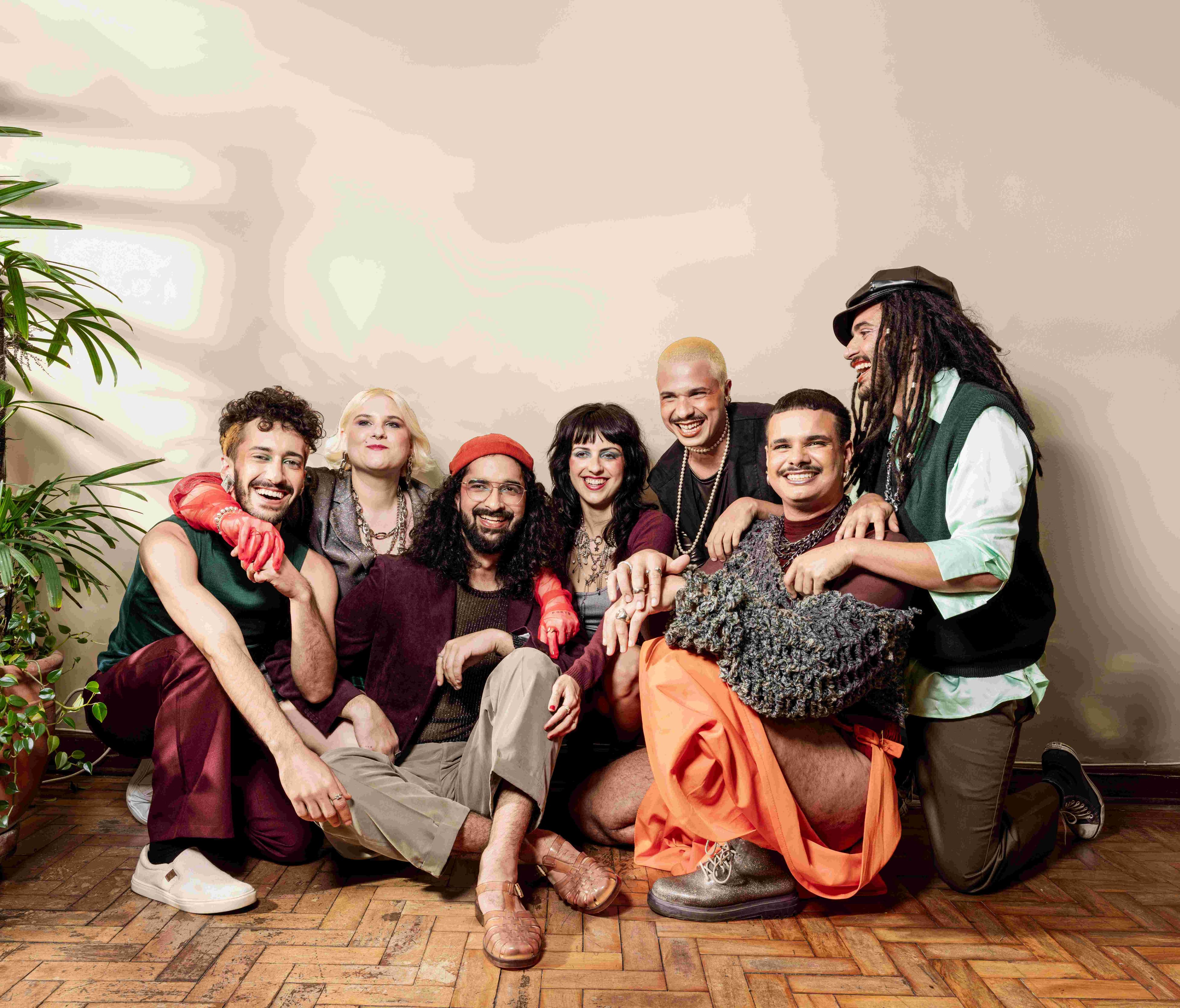 Os álbuns de Sambetto, Abacaxepa, Desastros, Luccas Carlos e Deusnir Souza | G1